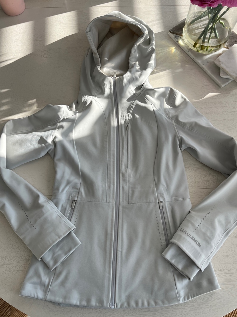 LULULEMON Cross Chill Jacket in Bone (size 6!)